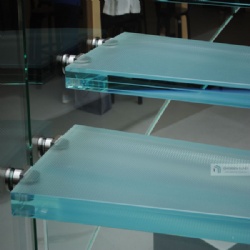 Anti-Slip Glass Floor